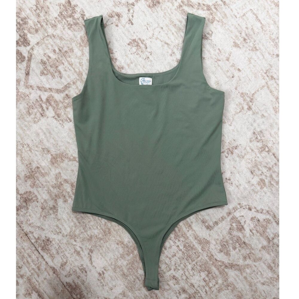 Francesca's Blue Rain Sage Green Scoop Neck Sleeveless Thong Bodysuit Size L